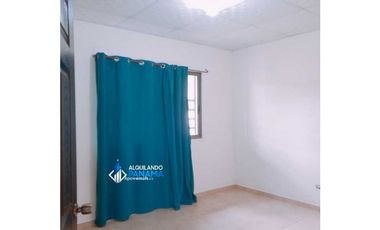 Se renta casa en Los Algarrobos, David. Negociable!