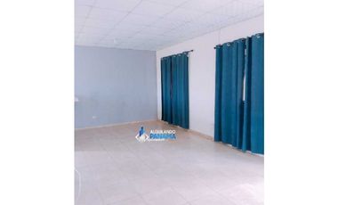 Se renta casa en Los Algarrobos, David. Negociable!