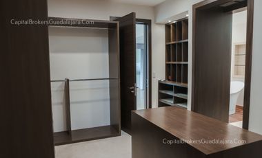 Casa de  lujo con alberca Virreyes Residencial. Zona Andrares.