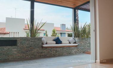 Casa de  lujo con alberca Virreyes Residencial. Zona Andrares.