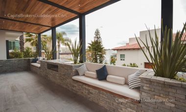 Casa de  lujo con alberca Virreyes Residencial. Zona Andrares.