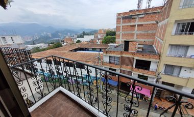 apartamento en arriendo en centro. Cod A514176