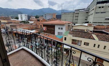 apartamento en arriendo en centro. Cod A514176