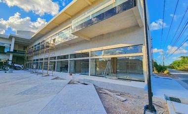 Local Comercial · Av. Prolongación La Luna con Huayacán · Doble Altura · Bulan