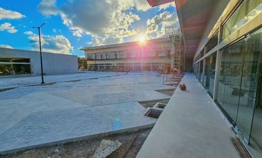 Local Comercial · Av. Prolongación La Luna con Huayacán · Doble Altura · Bulan