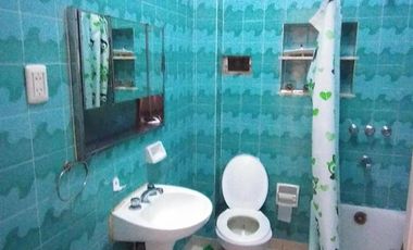 IMPERDIBLE PROPIEDAD A REFACCIONAR EN VENTA EN MICRO CENTRO DE POSADAS. OPORTUNIDAD PARA COMERCIANTES E INVERSORES.-