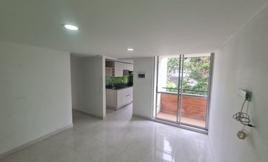 apartamento en arriendo en la tablaza. Cod A512307