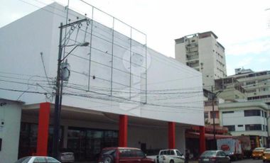 Vendo alquilo Local Comercial en la Zona de Parque Centenario en Guayaquil