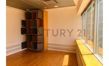 SE ARRIENDA MEDIO PISO EN BARRIO EL GOLF