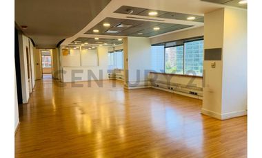 SE ARRIENDA MEDIO PISO EN BARRIO EL GOLF