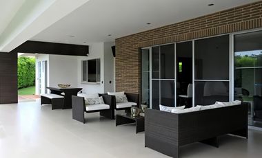 casa campestre en arriendo/venta en cerritos. Cod A5679