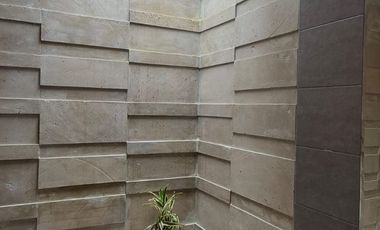 Freehold - Charming Villa for Sale in Kerobokan - Just 300m from Raya Canggu, Bali!