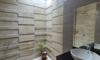 Freehold - Charming Villa for Sale in Kerobokan - Just 300m from Raya Canggu, Bali!