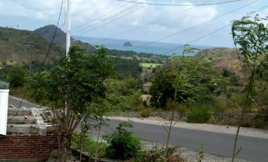 Land in Selong Belanak with sea view