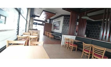 Se Alquila Local de 424mt2 en Condado del Rey