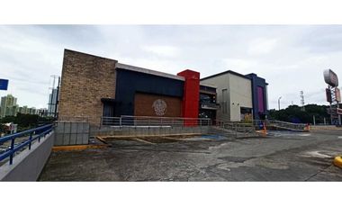 Se Alquila Local de 424mt2 en Condado del Rey