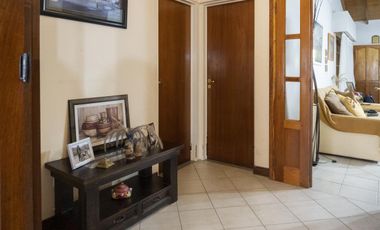 Casa en venta 6 ambientes con cochera en Florida Oeste