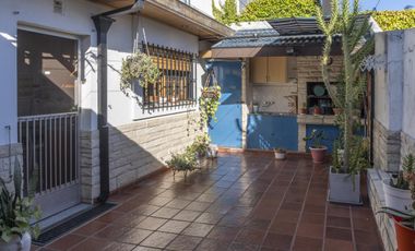 Casa en venta 6 ambientes con cochera en Florida Oeste