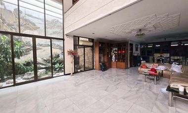 Rumah Raya Kertajaya Indah Surabaya Timur, Mewah, Cocok untuk Usaha Commercial, Dekat Galaxy Mall