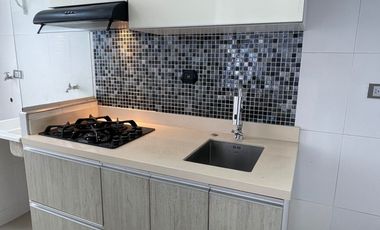 apartamento en arriendo/venta en av. libertadores, playa hermosa. Cod A4949