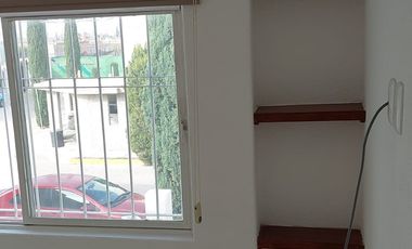 Excelente casa en Rente Paseo de las Arboledas por Jacarandas