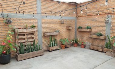 Excelente casa en Rente Paseo de las Arboledas por Jacarandas