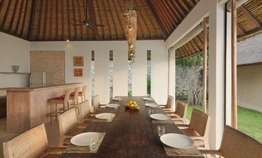 Freehold - A Rare Absolute Beachfront Luxury Estate on Bali's West Coast, Tabanan, Bali