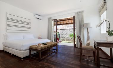 Freehold - A Rare Absolute Beachfront Luxury Estate on Bali's West Coast, Tabanan, Bali