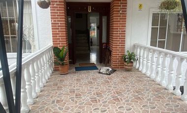 casa en arriendo en altos del cacique. Cod A120650
