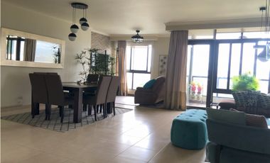 Venta de apartamento amoblado en Costa del Este P.H. Parque del Mar I