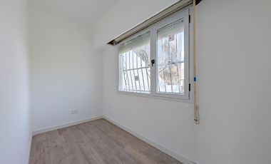 Venta - Casa - 4 dormitorios -   Rosario