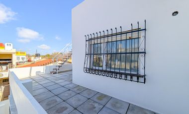 Venta - Casa - 4 dormitorios -   Rosario