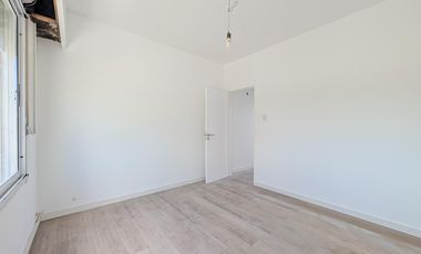 Venta - Casa - 4 dormitorios -   Rosario