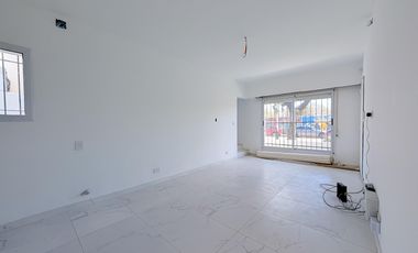 Venta - Casa - 4 dormitorios -   Rosario