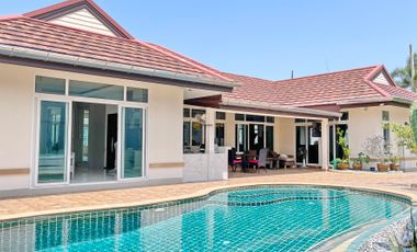 3 Bedroom Private Pool Villa in Huay Yai