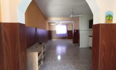 DEPARTAMENTO 4 AMBIENTE, 3 DORM. EN BARRIO SAN ISIDRO, COLECTORA CARREFOUR 2 ° PISO ESCALERA EXPENSAS $ 2000.-