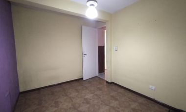 DEPARTAMENTO 4 AMBIENTE, 3 DORM. EN BARRIO SAN ISIDRO, COLECTORA CARREFOUR 2 ° PISO ESCALERA EXPENSAS $ 2000.-