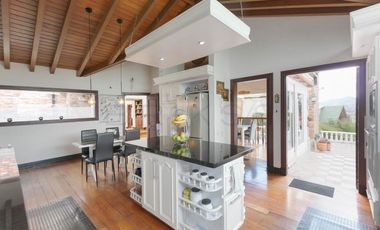 casa en venta en camino al meta. Cod V3917