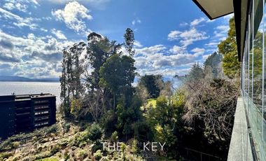 Depto. Orilla de Lago Villarrica en Venta de 4 dorm.