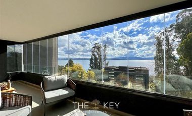 Depto. Orilla de Lago Villarrica en Venta de 4 dorm.