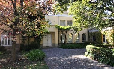 OPORTUNIDAD! Casa en San Jorge Village