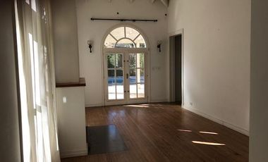 OPORTUNIDAD! Casa en San Jorge Village