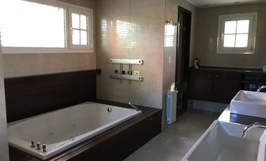 OPORTUNIDAD! Casa en San Jorge Village