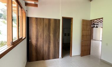 casa campestre en arriendo en la mina. Cod A9433153