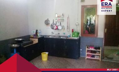Disewakan Rumah Murah Plus Rumah Usaha