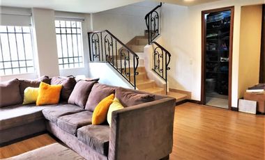 PR12600 A LA VENTA CASA EN SECTOR LOMA DE LAS BRUJAS, ENVIGADO