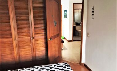 PR12600 A LA VENTA CASA EN SECTOR LOMA DE LAS BRUJAS, ENVIGADO