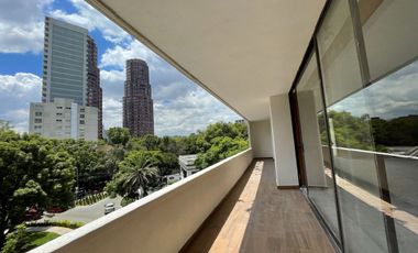 DEPARTAMENTO EN VENTA POLANCO RUBÉN DARÍO CON TERRAZA FRENTE A ROTONDA