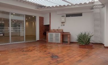 casa-local en venta en caobos. Cod V30227