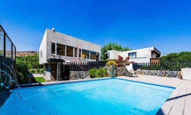 Venta Casa Centro De Colina